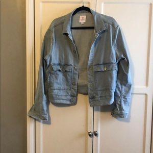 Lularoe Kenny, distressed light denim size Large